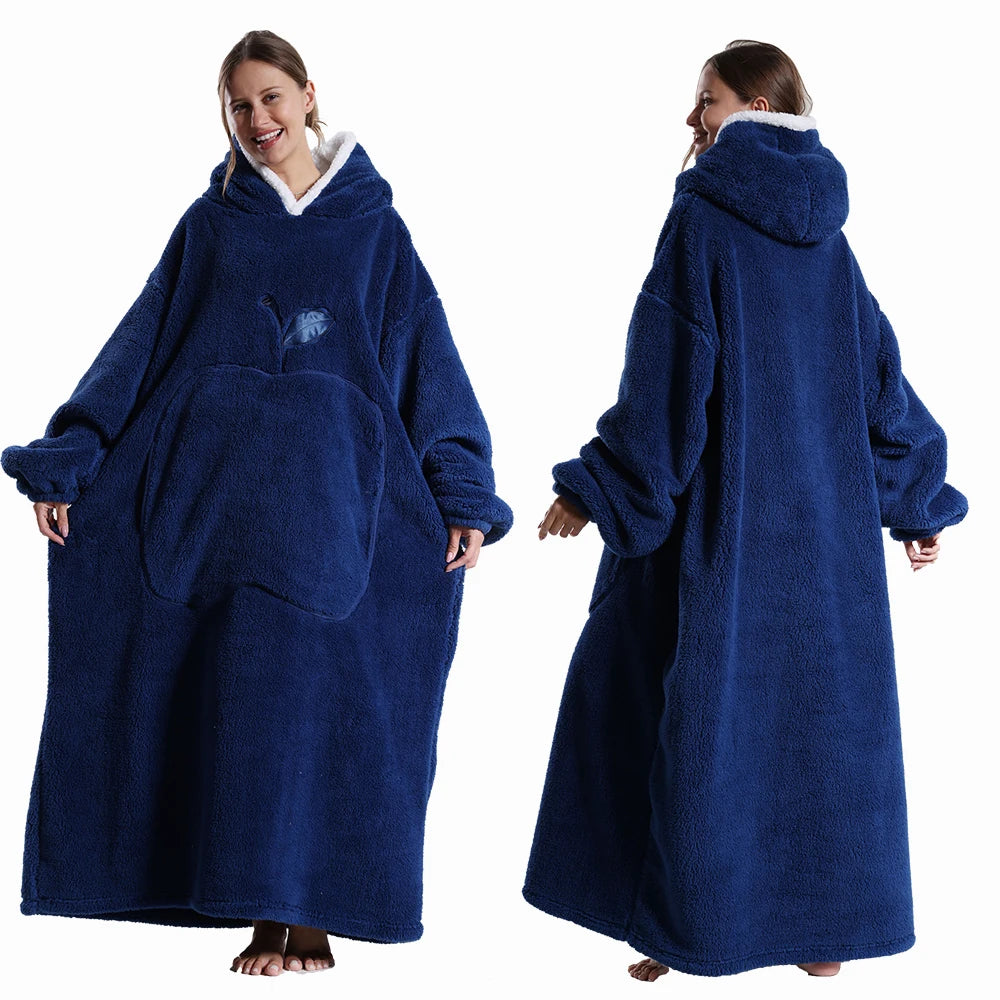 Extra-Long Hooded Flannel Blanket with Sleeves – Cozy Winter Wearable Throw for Men & Women