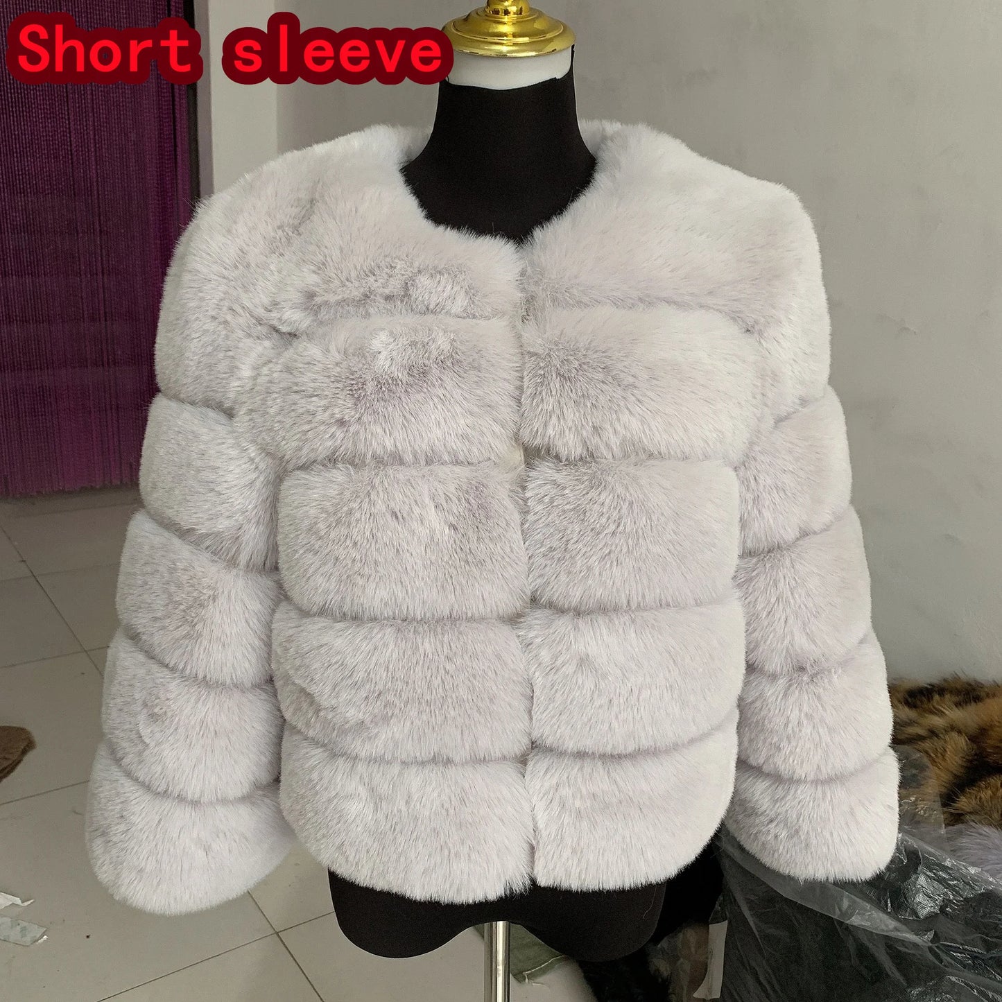 Luxury Women’s Faux Fox Fur Coat – Elegant Short Fluffy Winter Jacket