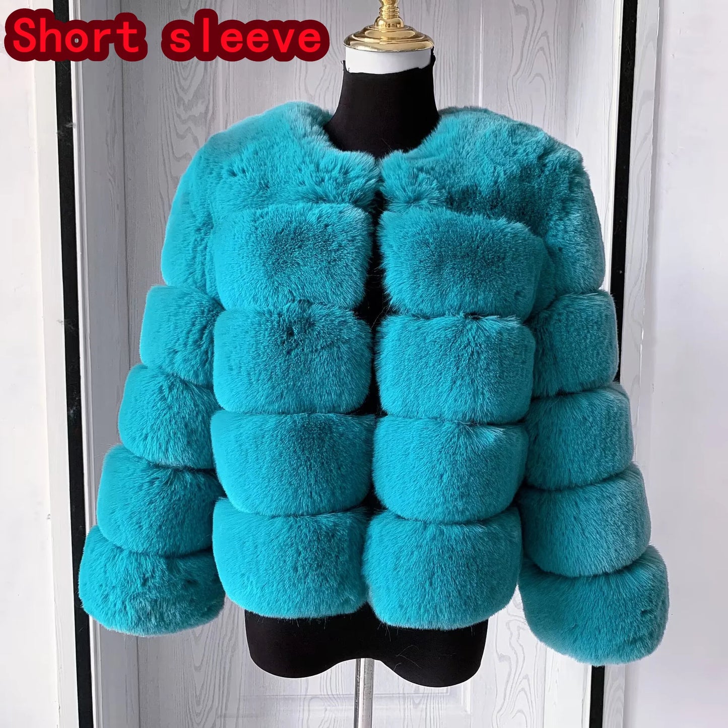 Luxury Women’s Faux Fox Fur Coat – Elegant Short Fluffy Winter Jacket